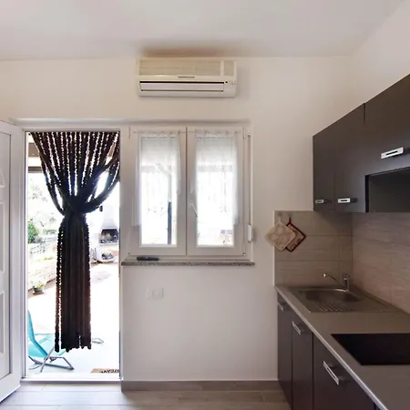 In Basanija Mit Schoener Terrasse By Interhome * Zambratija (Istria)